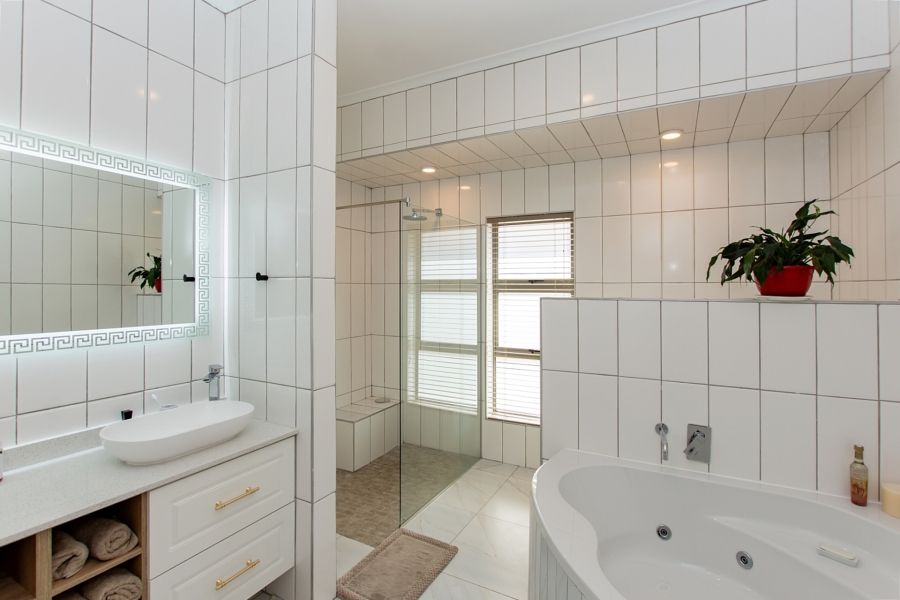 2 Bedroom Property for Sale in Langebaan Country Estate Western Cape